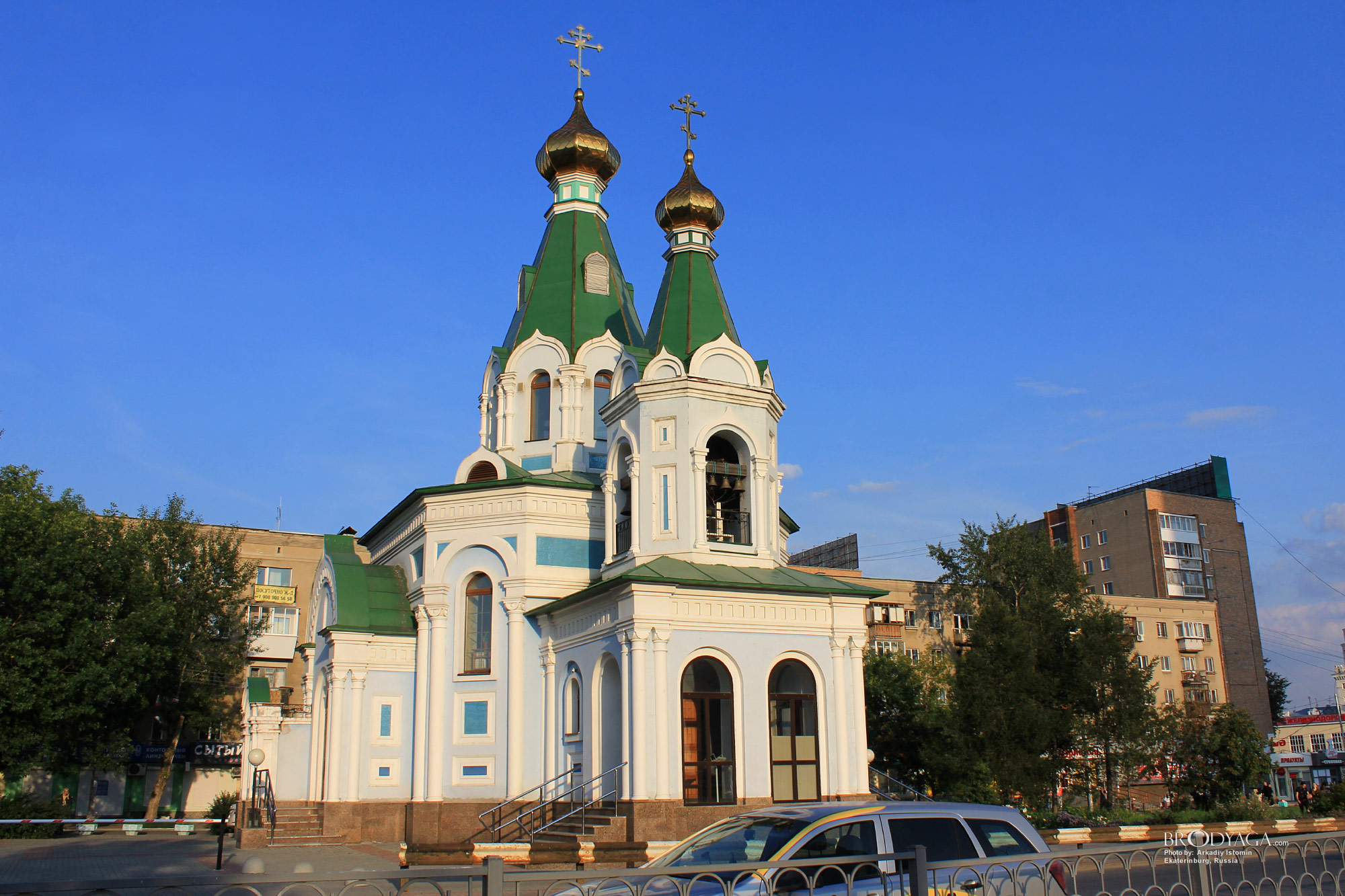 Yekaterinburg railway station, Ekaterinburg (Екатеринбург-Пассажирский, Храм во имя Державной иконы Божией Матери, Невьянский переулок, 1а, Екатеринбург)